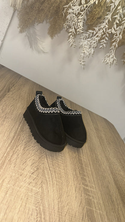 Black  Suede FlatForm Snugs