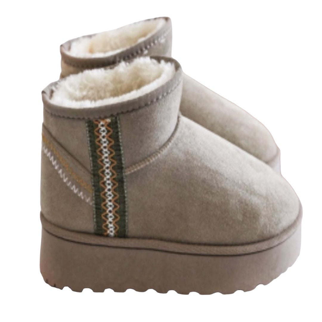 Grey Platform Aztec Ugg Boots (size 8- uk3)