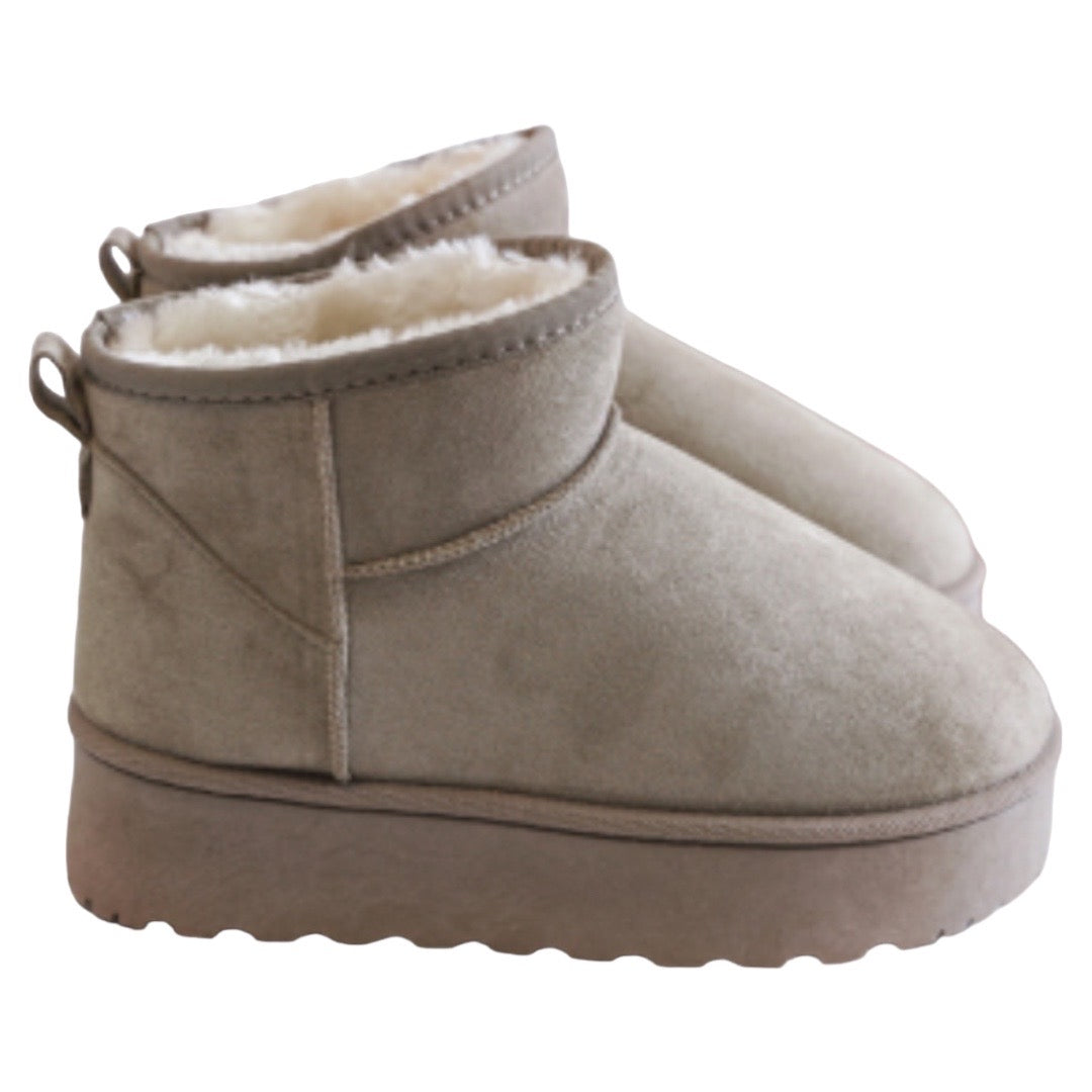 Grey Platform Ugg Boots  (size 8- uk3)